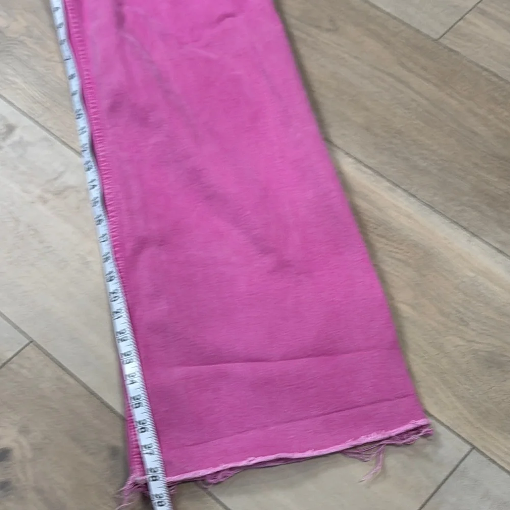 Zara Women's Viral Pink Wide-Leg Jeans Cut Off - Picture 9 of 16